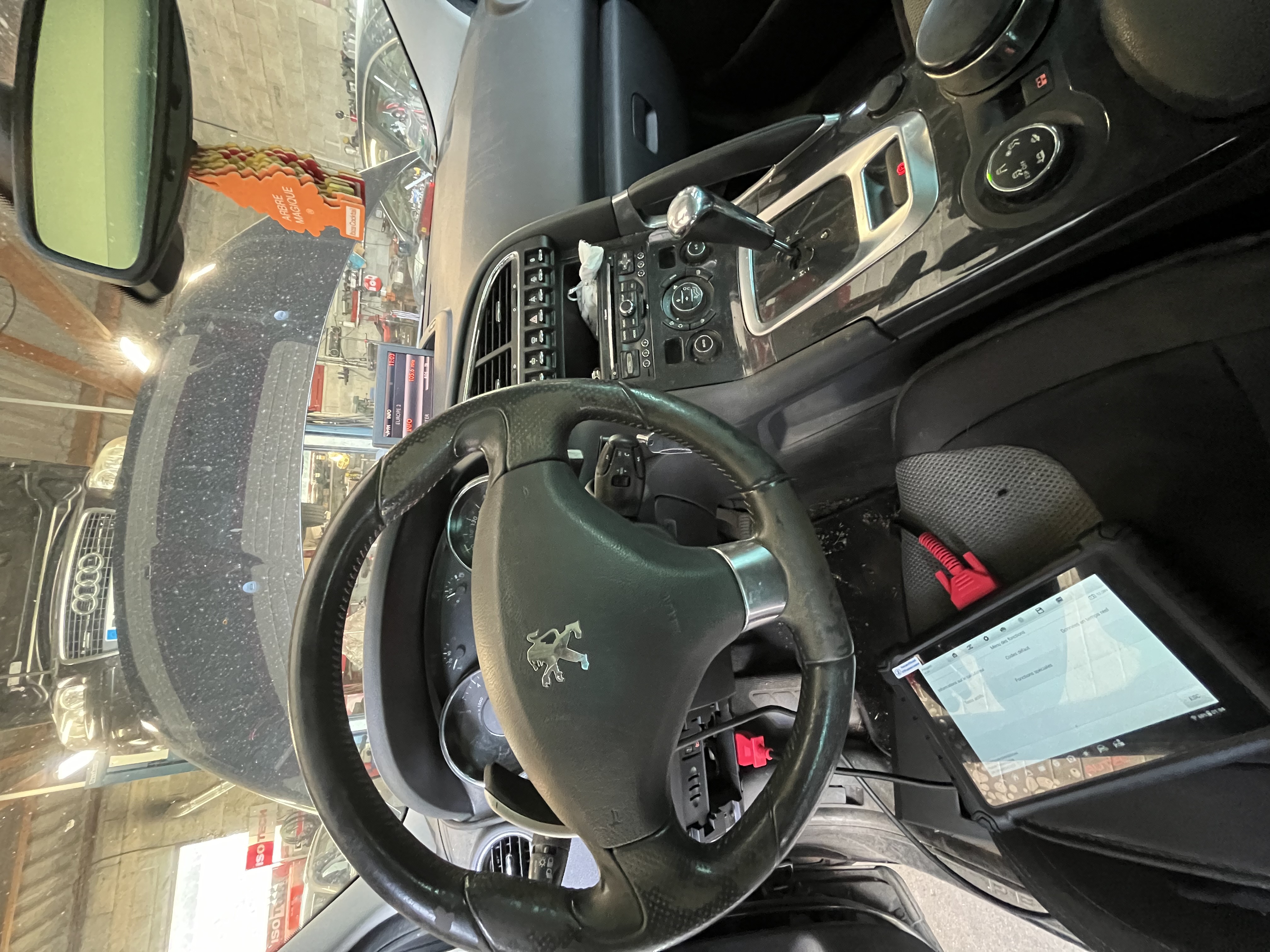 Peugeot 3008 · 1.6 HDi 110cv