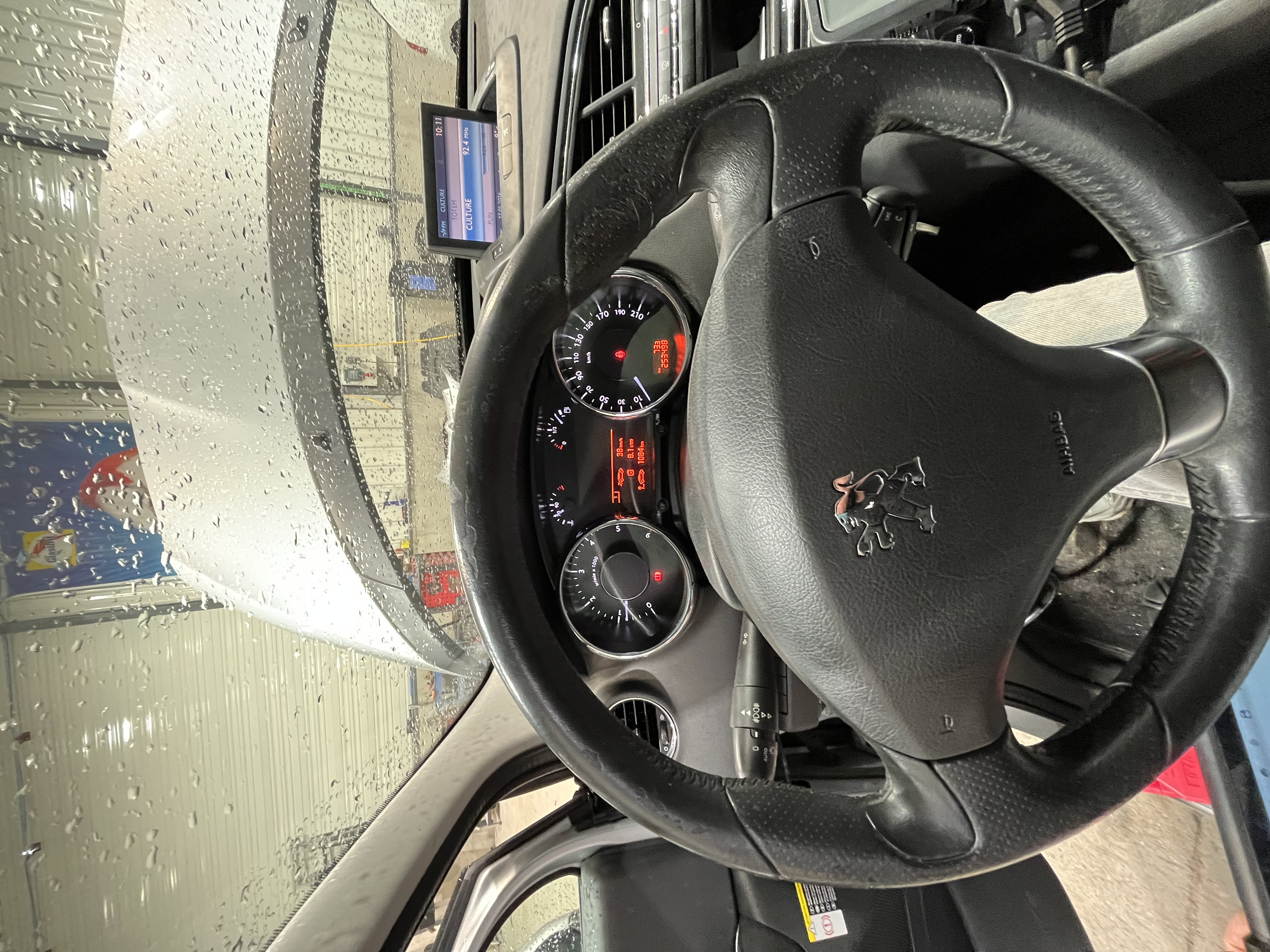 Peugeot 5008 · 1.6 HDi 112cv