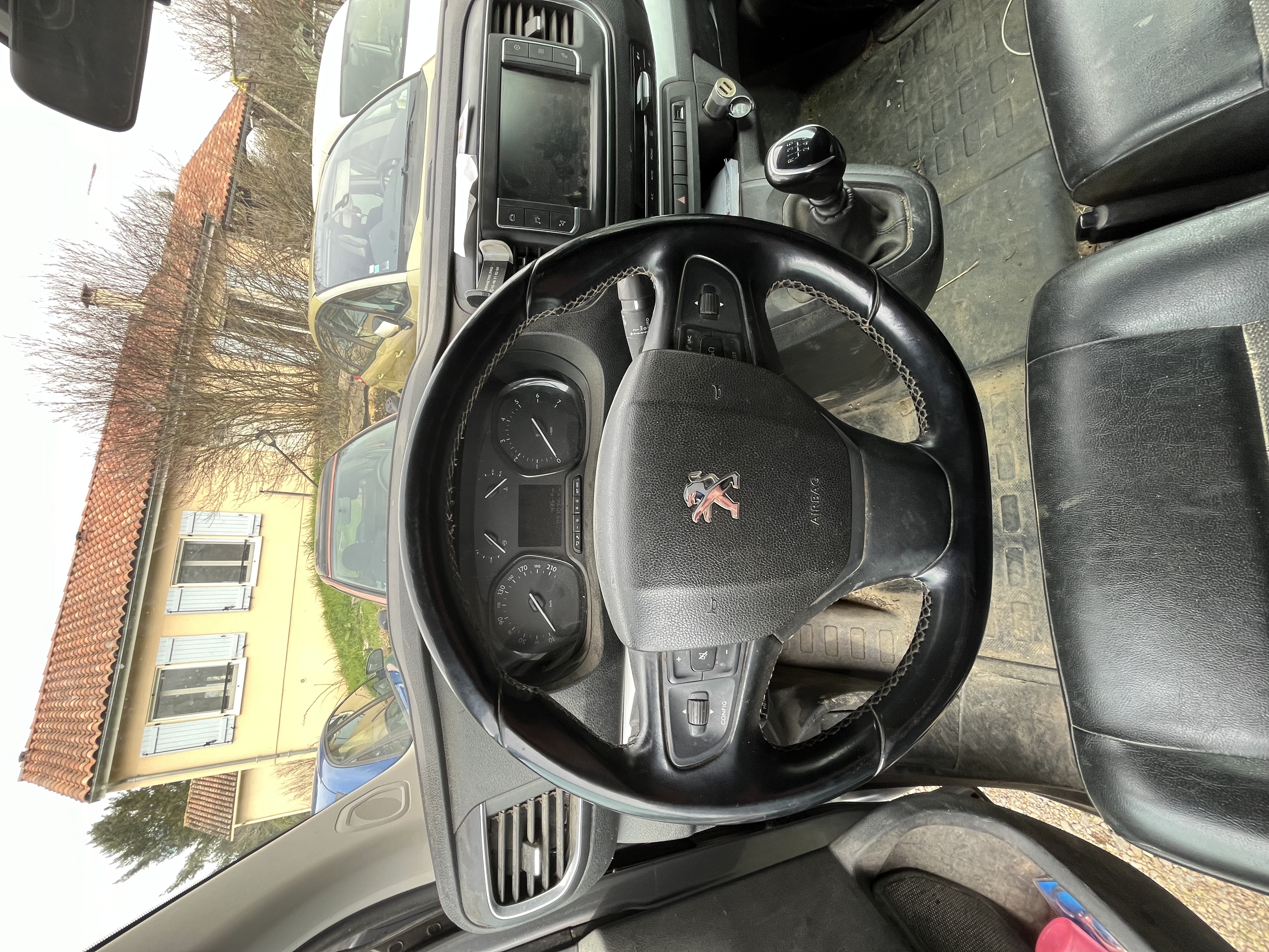 Peugeot Expert · 2.0 BlueHDi 120cv